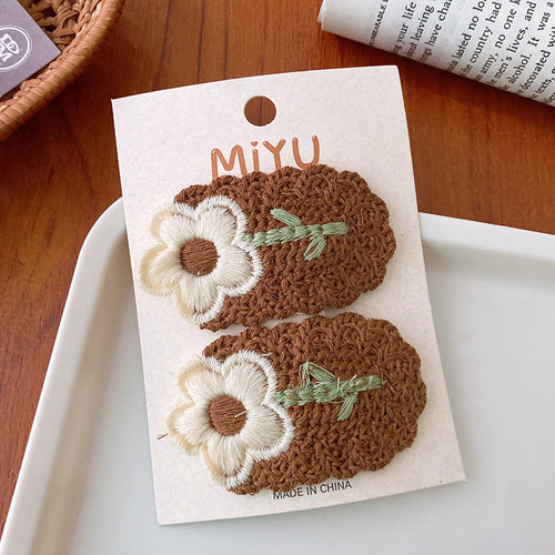 Knitted And Embroidered Hair Clip: Exquisite Handmade Hair Accessory